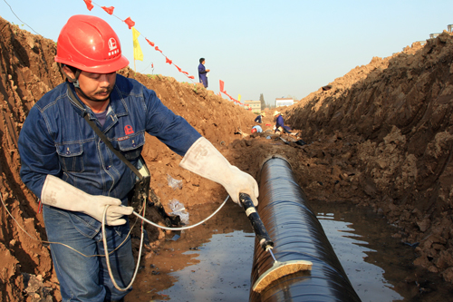 �ܵ�������