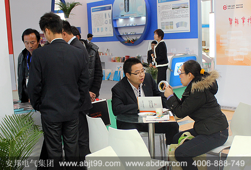 ����늰��չ���F���D